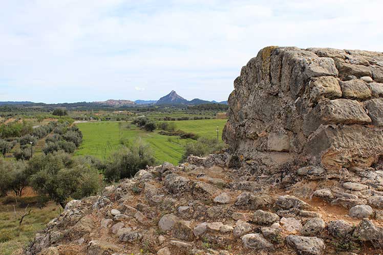 Teulada del Povet de la Neu i Horta de St. Joan al fons