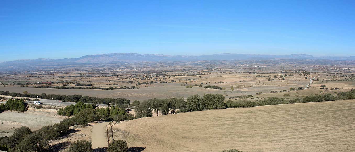 Panoràmica des del Pilar d'Almenara cap al nord-oest